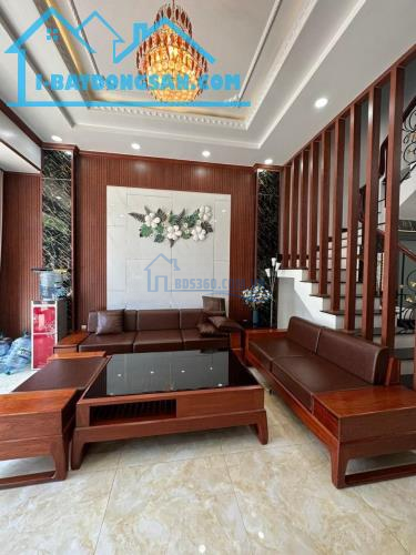 Bán Nhà Riêng Hiệp Bình Chánh dưới 7 tỷ, DT 90m2, 3T, Xe Tải Tránh, Chính Chủ Sang Tên