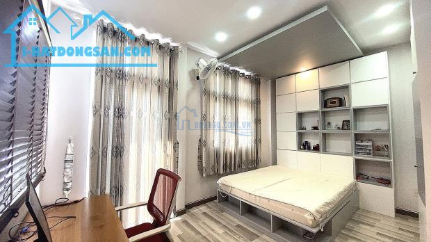 Hàng Hiếm ! Bán nhà Xóm Chỉ, P10, Q5, DT: 4.6x20m2, 2 tấm, Giá: 12 tỷ