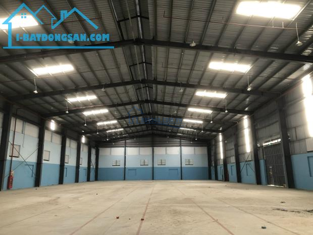 CHO THUÊ 2000m2 KHO, XƯỞNG GẦN CCN CẦU GÁO. ĐAN PHƯỢNG HN