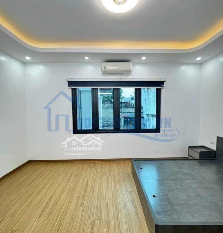 Bán Nhà 30M2 Đầu Ngõ Quan Nhân- Thanh Xuân- Hn