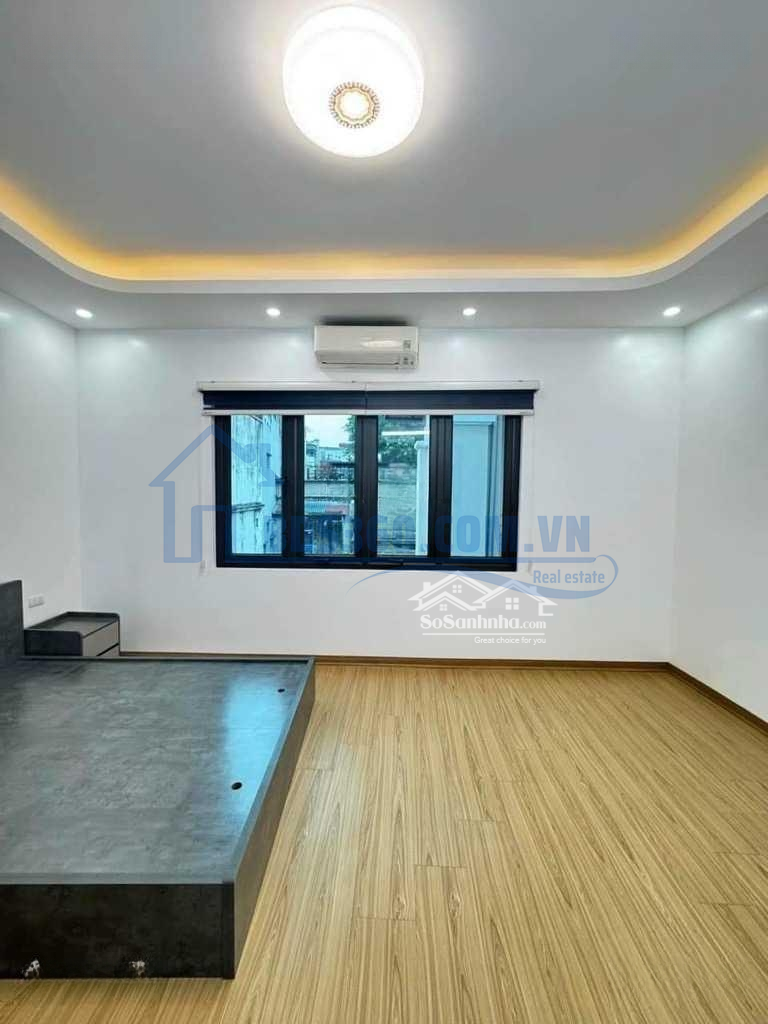 Bán Nhà 30M2 Đầu Ngõ Quan Nhân- Thanh Xuân- Hn