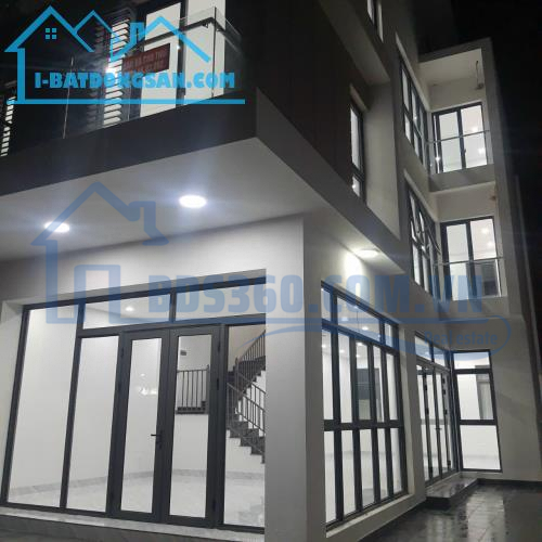 Cho thuê BT Nam Cường, Dương Nội, DT 200m2. Full nội thất cơ bản với giá 28tr/tháng.