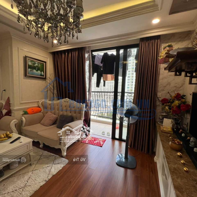 Bán Căn Hộ Ở Royal City Thanh Xuân 94M2 Thiết Kế 3 Ngủ View Quảng Trường Giá Bán 8.4 Tỷ Bao Phí Full Đồ