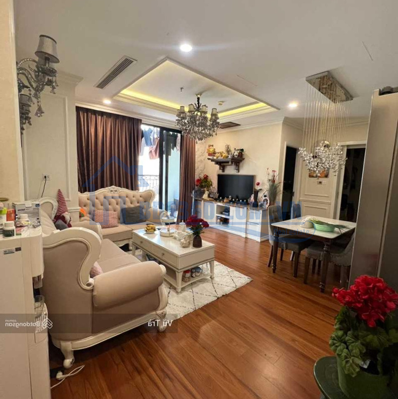 Bán Căn Hộ Ở Royal City Thanh Xuân 94M2 Thiết Kế 3 Ngủ View Quảng Trường Giá Bán 8.4 Tỷ Bao Phí Full Đồ