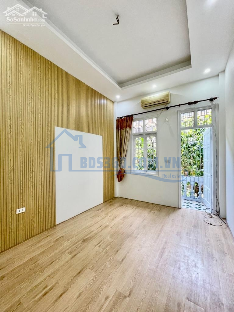 ĐẸP - HIẾM ! bán nhà Nguyễn Đình Hoàn, 2 mặt ngõ, nhà mới, 42,8m x 4T, MT 4,7m giá 6,95 tỷ 0974984929