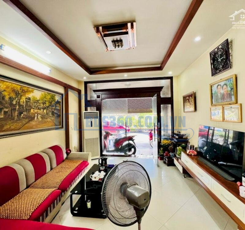 Bán nhà phố Nguyễn Ngọc Vũ 66m2 view Hồ, 5 tầng ô tô dừng đỗ kinh doanh hiếm Cầu Giấy