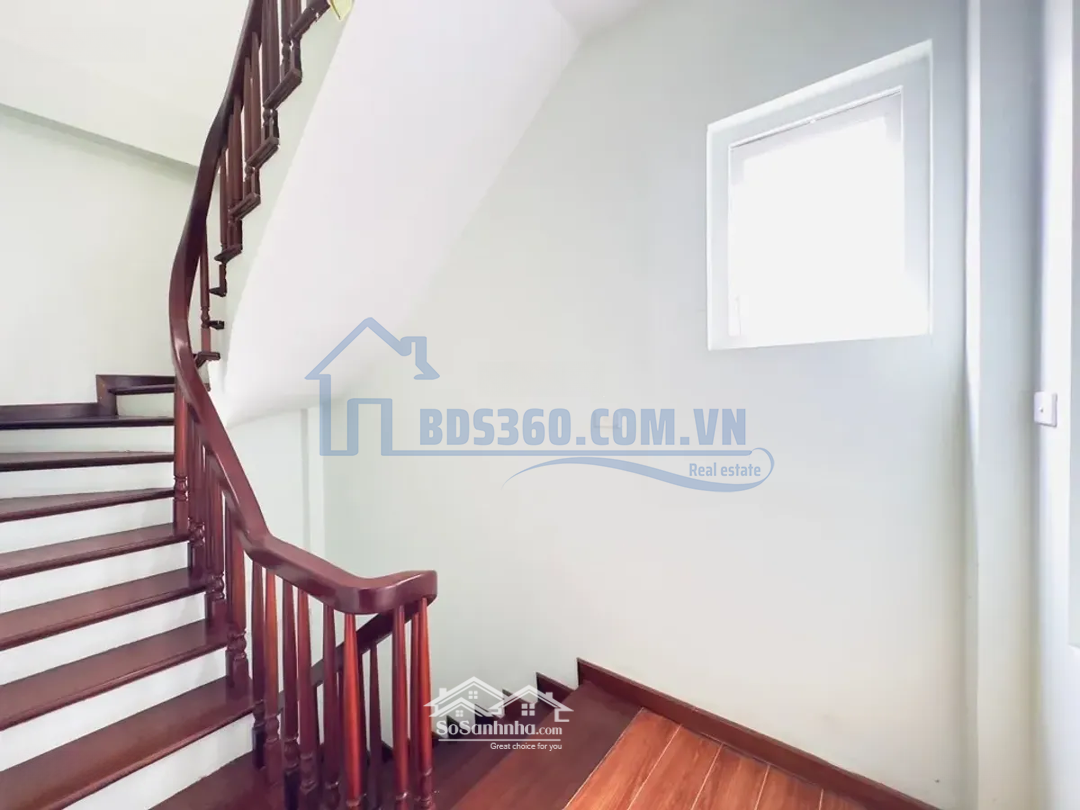 Bán Nhà Vip Tây Hồ-Mặt Tiền Đẹp 2 Thoáng-33M2 Giá Bán 7,59 Tỷ