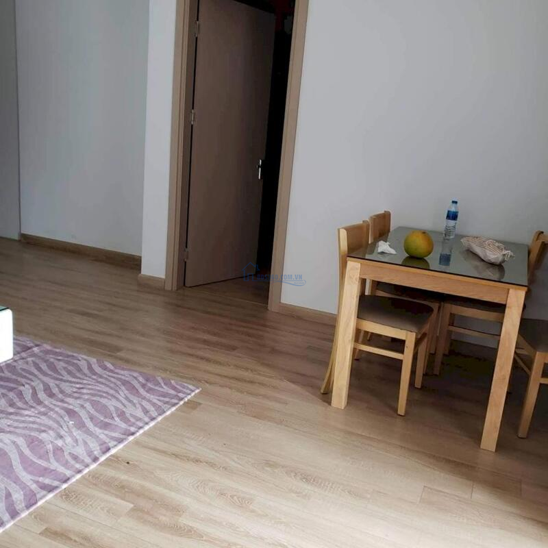 Bán căn hộ NO08, KDT Việt Hưng 72m2 2PN full đồ giá 3.05 tỷ