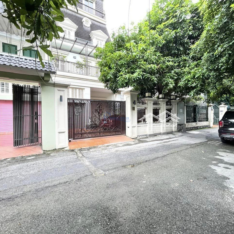 Bán Nhà Kđt Mỹ Đình_194/200M_Khu Vip Người Hàn Nhật Sống_2 Mặt Ngõ_Gần Trường Qt Merie Curie School