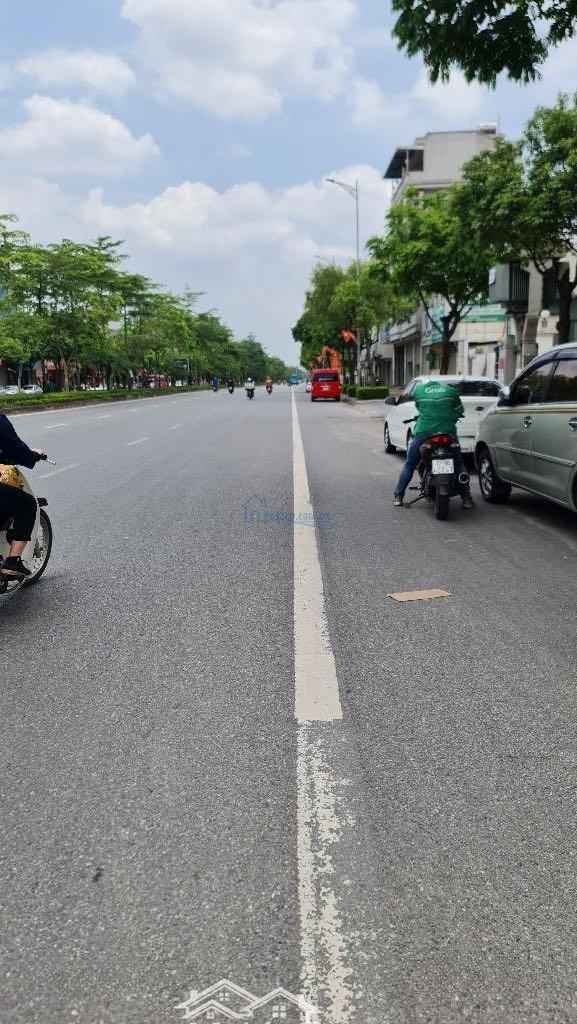 Chính Chủ Cần Bán Mảnh Đất Phố Ngô Gia Tựdiện Tích98M2 ,Mặt Tiền6M , Vị Trí Kinh Doanh Sầm Uất Nhất Phố