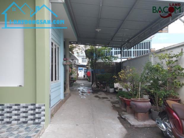 Bán nhà 69m2, SHR full thổ cư, cách đường Bùi Hữu Nghĩa 100m, ngay CA, ủy ban ( P. Tân Vạn