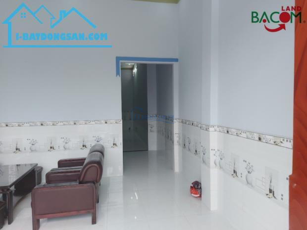 Bán nhà 69m2, SHR full thổ cư, cách đường Bùi Hữu Nghĩa 100m, ngay CA, ủy ban ( P. Tân Vạn