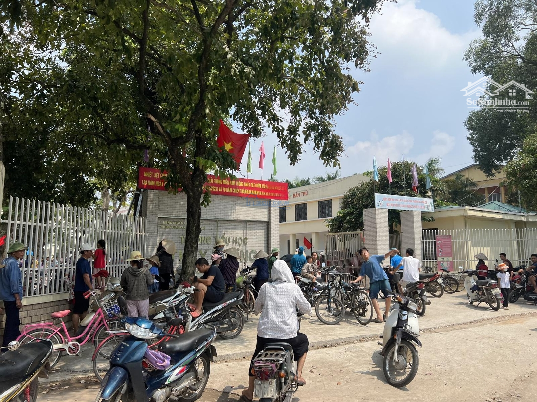 Hàng Hiếm Thị Trấn Chúc Sơn Ô Tô Tận Đất
