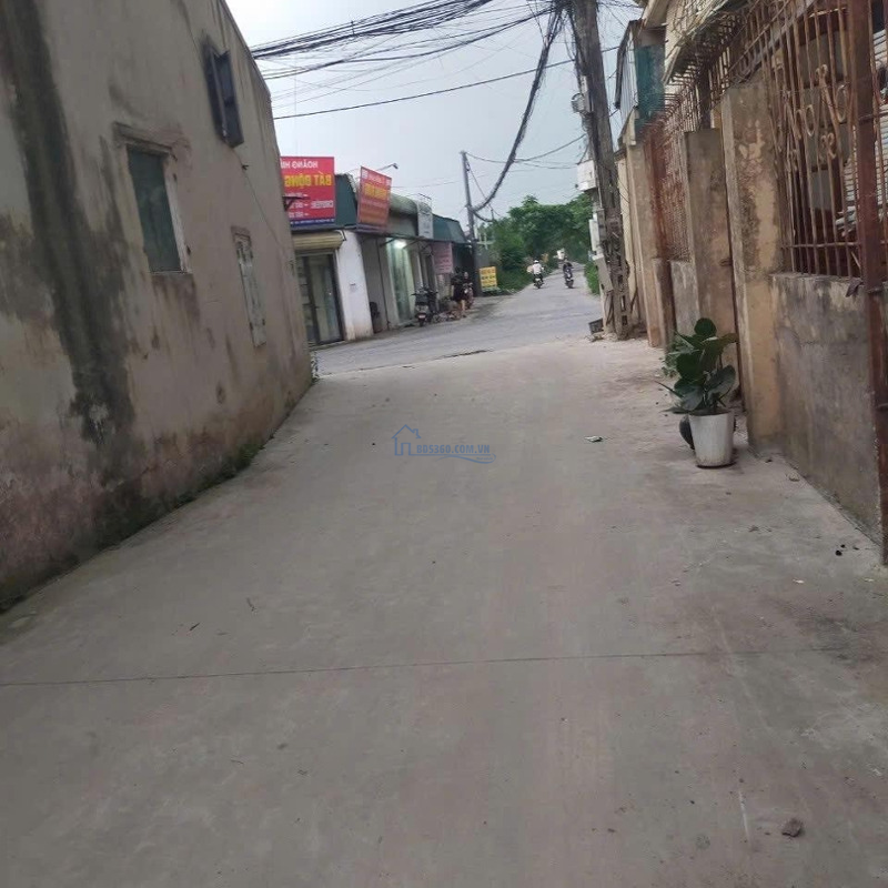 Hàng Hiếm Thị Trấn Chúc Sơn Ô Tô Tận Đất