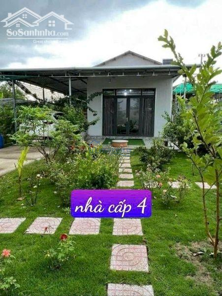 Bán mảnh vườn hơn 700m 2 có nhà cấp 4 rất đẹp tiện về ở nghỉ dưỡng Bình Dưỡng