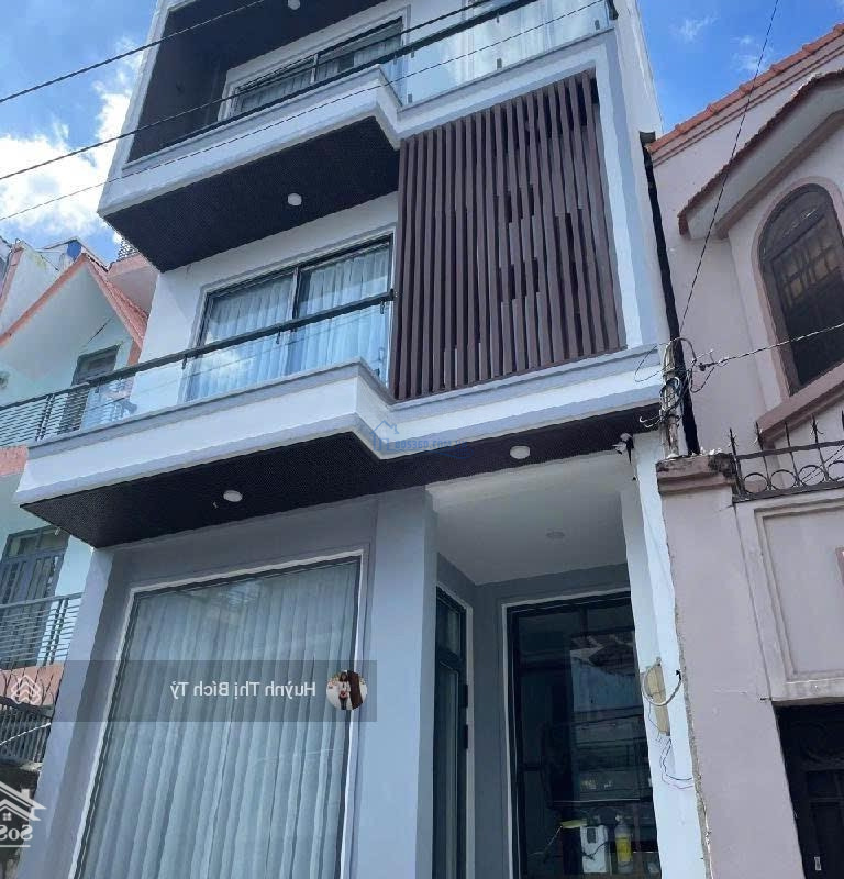 Hxh Thông Khu Vip Huỳnh Văn Bánh, 55M2X4 Tầng Btct, Nhà Xây Mới Còn Thơm Mùi Sơn