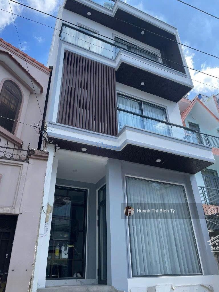Hxh Thông Khu Vip Huỳnh Văn Bánh, 55M2X4 Tầng Btct, Nhà Xây Mới Còn Thơm Mùi Sơn