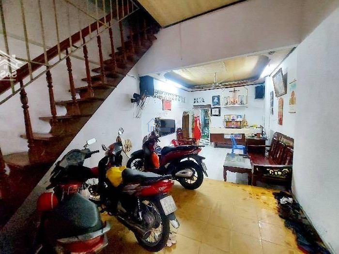 Hẻm Xe Hơi - Sát Bờ Kè - Khu Chợ Phạm Văn Hai - Lưu Nhân Chú Tân Bình - 102M2 -9.7Tỷ