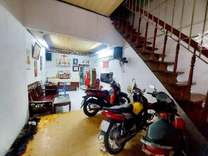 Hẻm Xe Hơi - Sát Bờ Kè - Khu Chợ Phạm Văn Hai - Lưu Nhân Chú Tân Bình - 102M2 -9.7Tỷ
