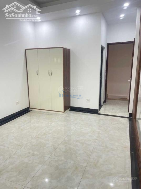 NHà đẹp đất Phụng Châu, Chương Mỹ, ô tô đỗ cửa, gần trường TDTT. DT 31m xây 5 tầng