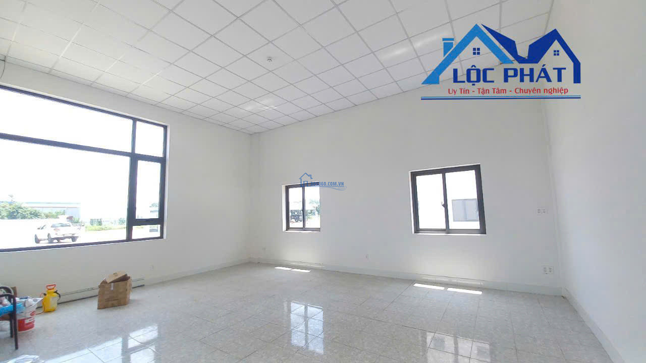 Bán nhà xưởng 40.000m2 tại khu công nghiệp Long Khánh, Đồng Nai chỉ 220 tỷ