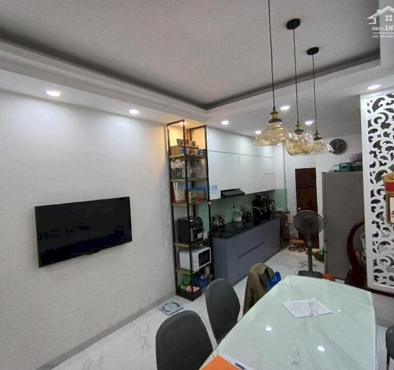 Trung tâm Ba Đình cạnh Hồ Tây, Văn Cao, nhà đẹp ở ngay, 10m ô tô tránh, nội thất xịn