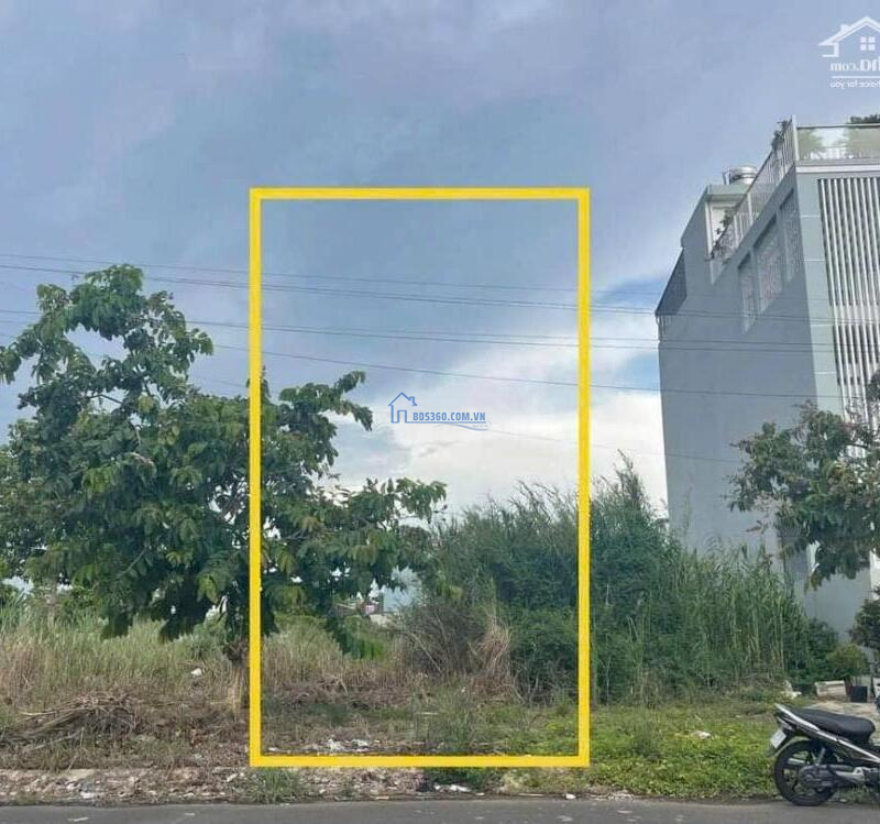 Bán nền đẹp 100m2 đường số 8 khu Văn Hóa Tây Đô. Ngay đường vào ủy ban Phường Hưng Thạnh.