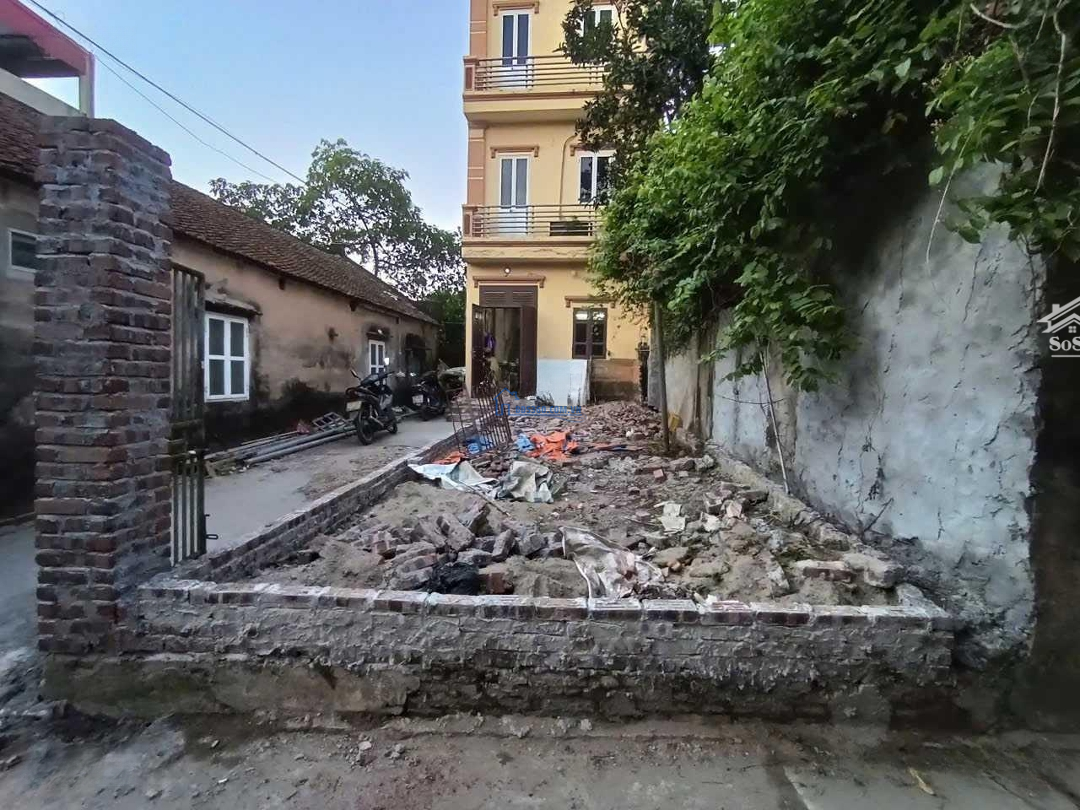 Bán 32M2 Lại Đà - Đông Hội. Lô Góc, Ngõ Thông, Cách 100M Ra Trung Tâm Triển Lãm Quốc Gia.