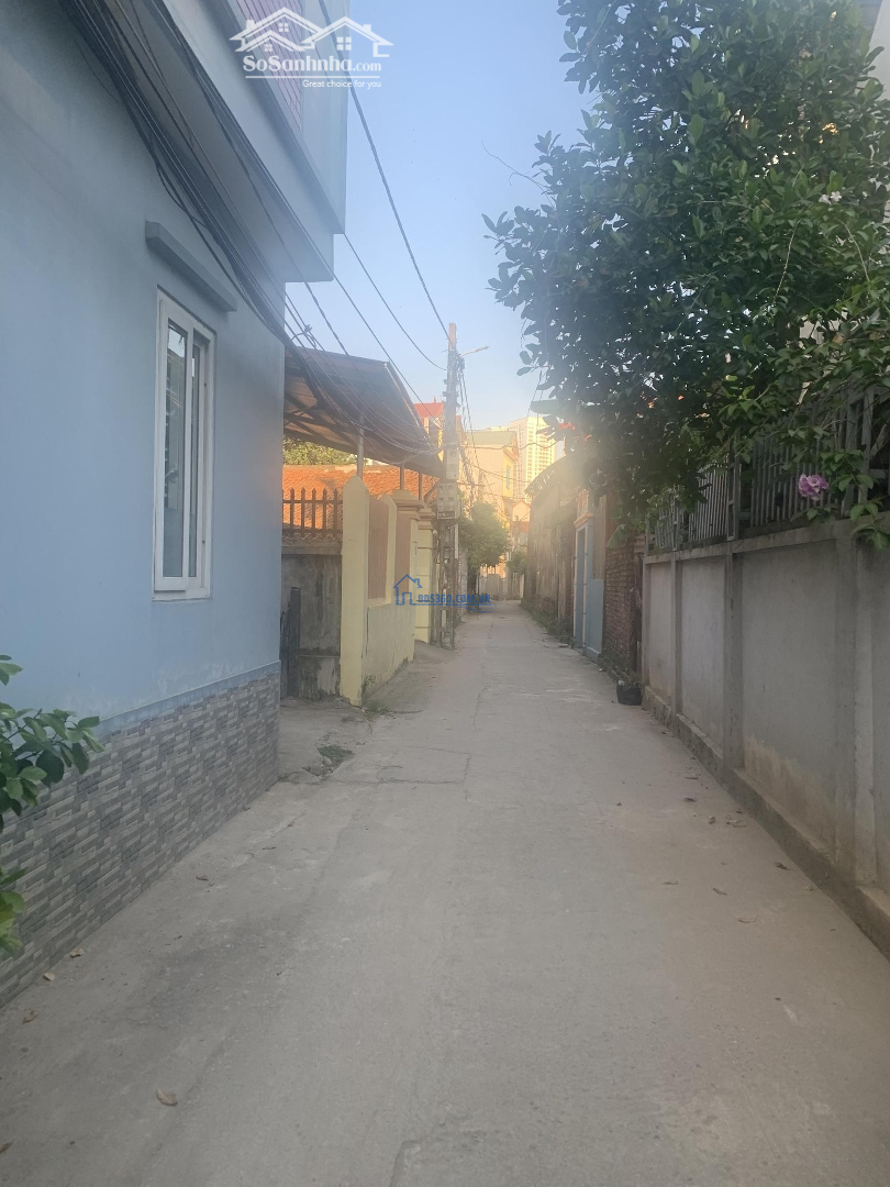 Bán 32M2 Lại Đà - Đông Hội. Lô Góc, Ngõ Thông, Cách 100M Ra Trung Tâm Triển Lãm Quốc Gia.