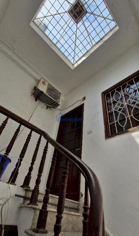 Nhà đẹp phố Thiên Hiền, 2 nhà ra ô tô, dân xây, ở - đầu tư đẹp , 42m giá 8,x tỷ