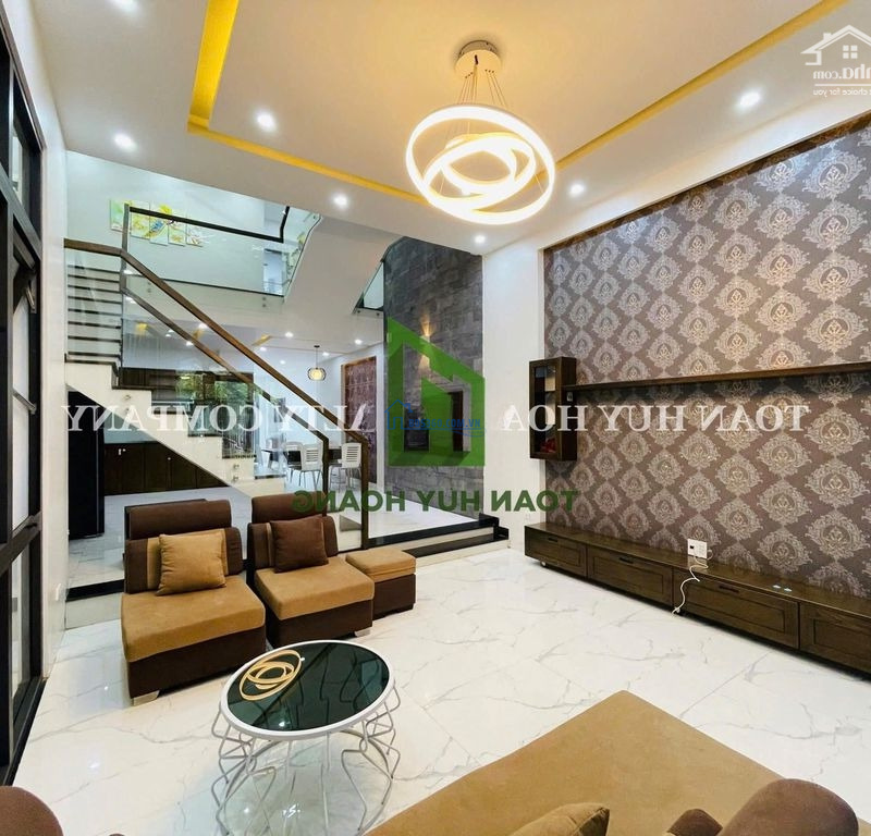 Nhà Đẹp Khu Nam Việt Á 5 Phòng Ngủ Full Nội Thất Có Sân Ô Tô