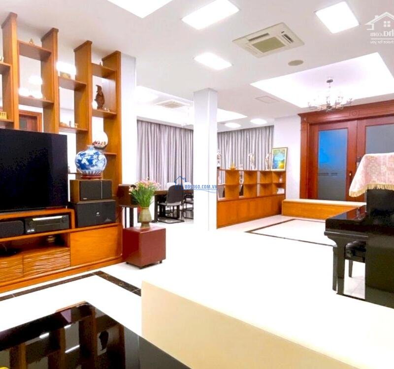 Bán Biệt thự Trung Kính 160m2, Ô tô tránh, 10m ra mặt phố