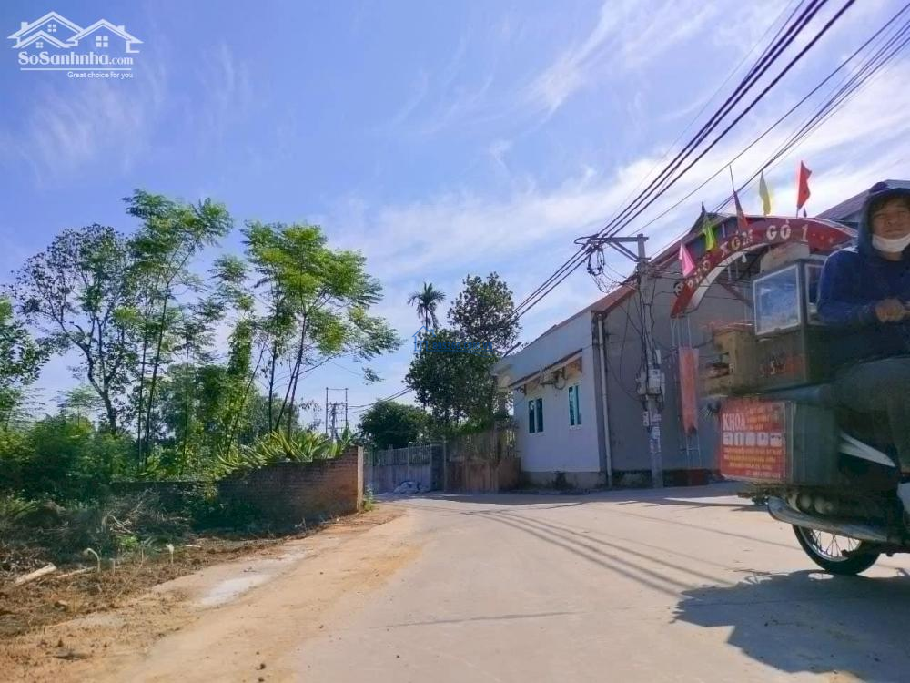 240m2 đất trục chính làng Lập Trí, Minh Trí Sóc Sơn giá rẻ chỉ 12tr/m, full tiện ích gần trường,chợ