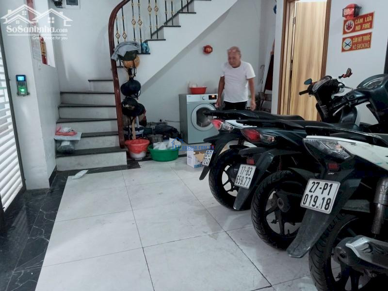 9 PKK, Kim Mã, Ba Đình. 42mx5; MT 6m; Giá 11.1 Tỷ LÔ GÓC VEW CCMN 9 PHÒNG NÉT CĂNG