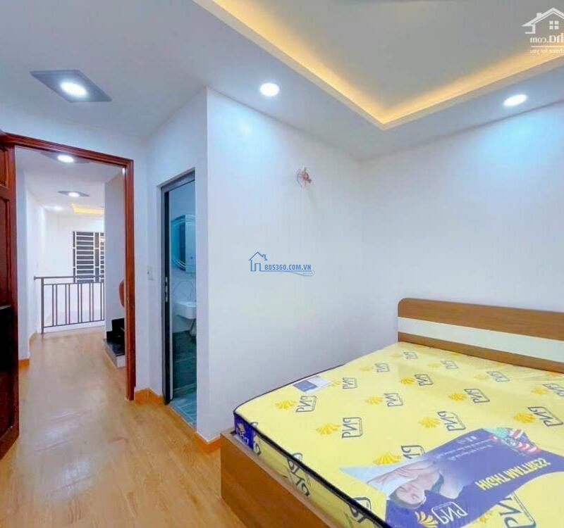 BÁN NHÀ ĐẸP 5 TẦNG - Hẻm Trước Nhà 4m -DT. 33,3 m2 - Gần Đường PHẠM VĂN ĐỒNG - BÌNH THẠNH - Chỉ Hơn 5 Tỷ.