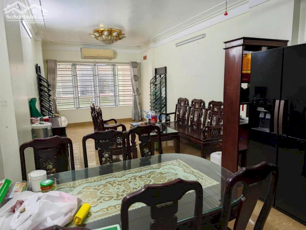 Cần bán nhà phân lô Trần Quốc Hoàn 40m2, 6t, tô tô tránh dừng đỗ ngày đêm