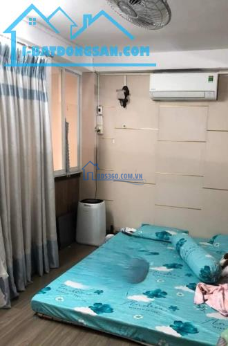 Nhà Hẻm Ôtô 3 tầng đúc Phạm Văn Hai, Tân Bình, 5 x 14, 70 m2, nhỉnh 8 tỷ TL