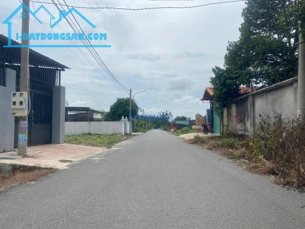 BÁN ĐẤT MẶT TIỀN ĐƯỜNG CHÂU PHA TÓC TIÊN BÀ RỊA DT: 200M2 GIÁ 1 TỈ 250