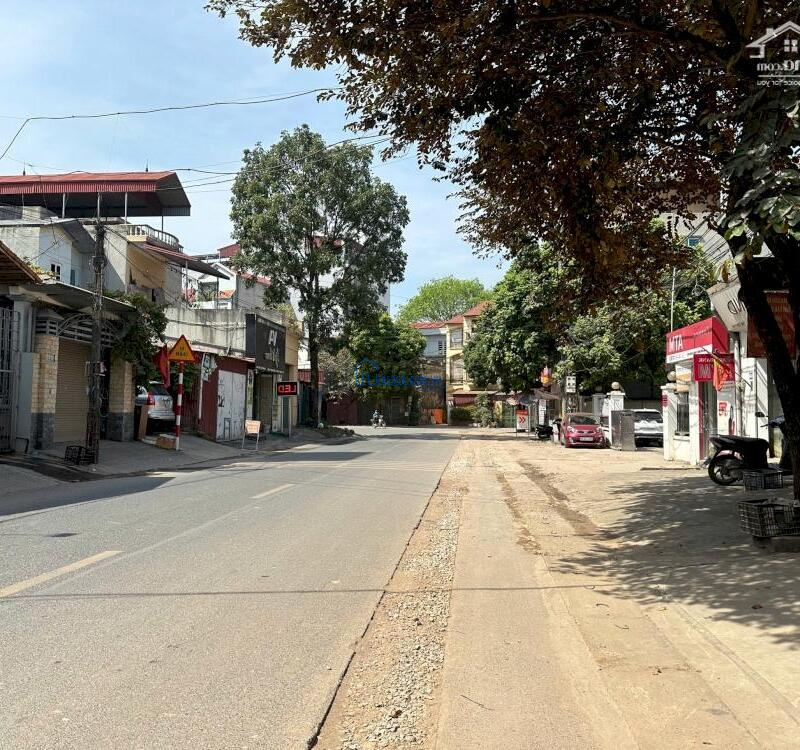 Chính chủ gửi bán hoa hậu kinh doanh siêu đỉnh 113,1m phố Kim Anh , Sóc Sơn, Hà Nội. Diện tích 113,1m , MT: 4,5m