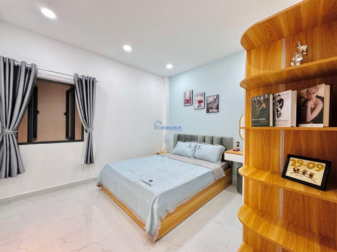 Nhà Cực Đẹp 5 Tầng Gần Mặt Tiền Nhiêu Tứ Trung Tâm Phú Nhuận 7,6 Tỷ Tl