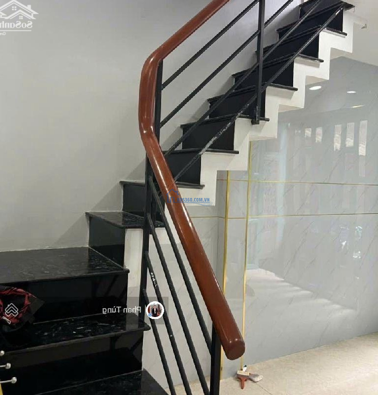 Giáp Q. 1, 2 Phòng Ngủ 2 Vệ Sinh Khu An Ninh, Nhà Còn Mới, 2,75 Tỷ