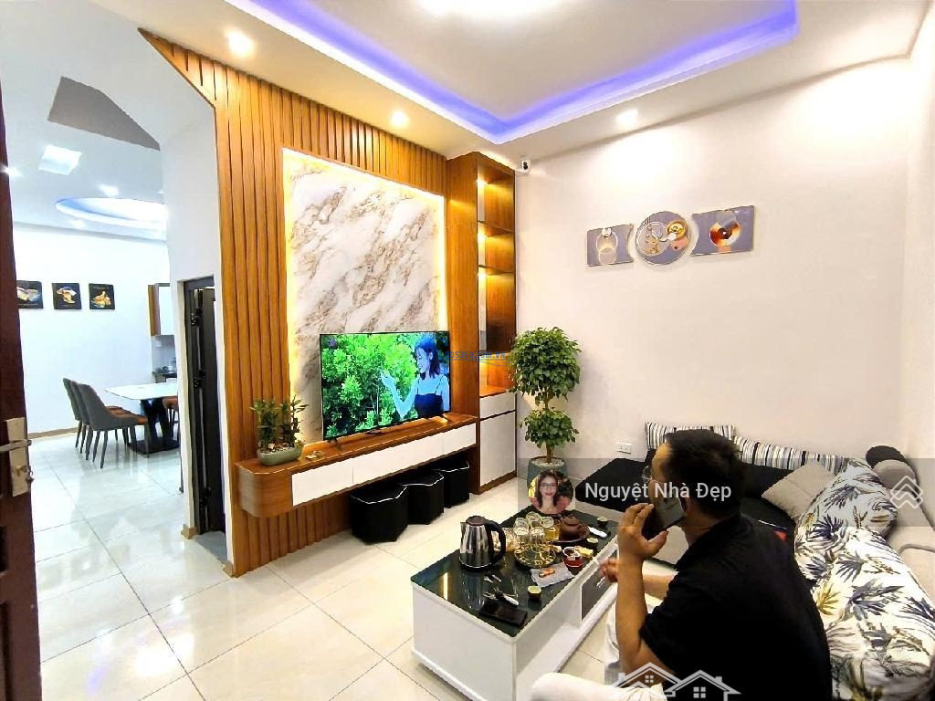 Nhà Đẹp Đón Tết-Hoàng Văn Thái- Lô Góc-Gần Phố-48M-4 Tầng-8.5 Tỷ( Thương Lượng )