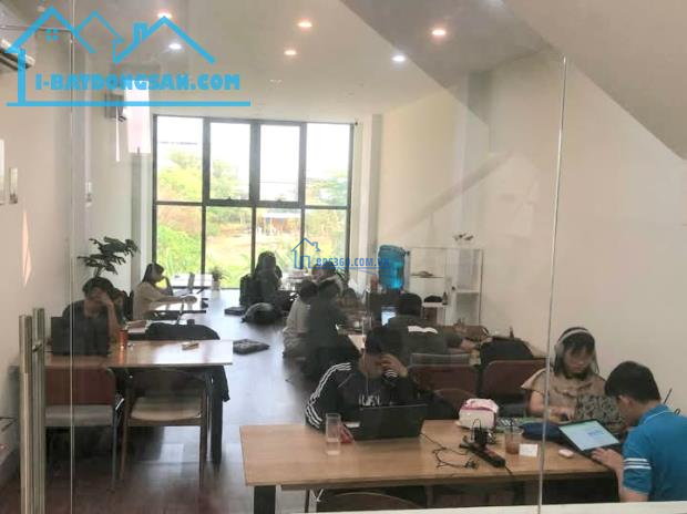 Bán nhà đường Vành Đai , Ký Túc Xá ĐHQG , 4 tầng Kinh Doanh , Lh 0939208616