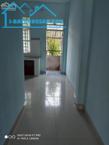 GĐ CẦN BÁN GẤP CĂN NHÀ CẤP 4 ĐỐI DIỆN CỔNG KCN MỸ PHƯỚC 3 -TX BẾN CÁT -BD