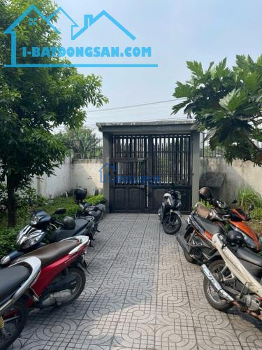 CHDV-7 Tầng, Sát TP HCM, Hẻm xe hơi, DT 120 triệu/tháng, DT365m2- Giá 16 tỷ TL