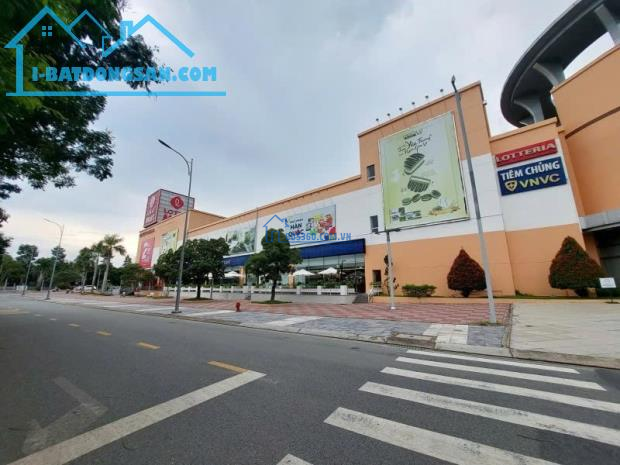 Bán nhà SHR, Sát bên Sài Gòn, 2 tầng 2pN, Đường nhựa, Vĩnh Phú, Thuận An chỉ 3 tỷ hơn