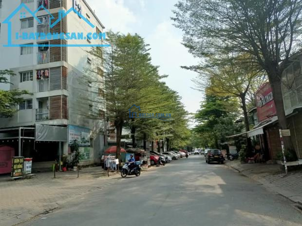 Bán nhà SHR, Sát bên Sài Gòn, 2 tầng 2pN, Đường nhựa, Vĩnh Phú, Thuận An chỉ 3 tỷ hơn