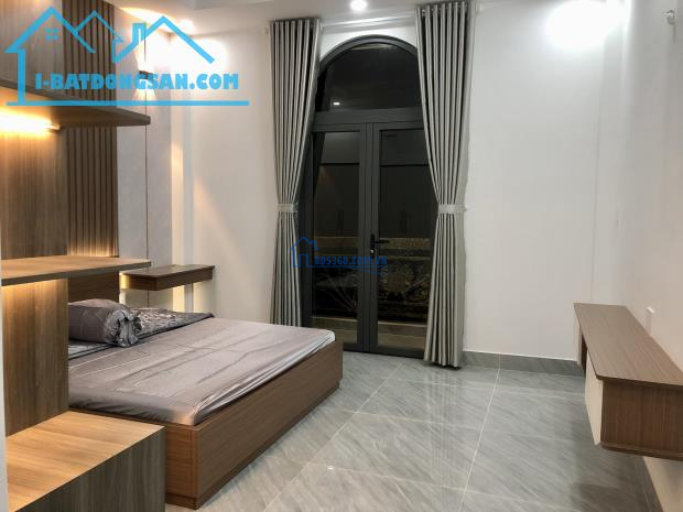 QUẬN 12 - LÂM THỊ HỐ, NHÀ 5 TẦNG HỂM XE TẢI 74M2 CHỈ 6 TỶ 500 TL