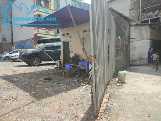 BÁN GẤP 182m2 ĐẤT MIẾU ĐẦM, KHUÂN ĐẤT 12X15M, LÔ GÓC, NGÕ THÔNG Ô TÔ TRÁNH, KD SẦM UẤT,