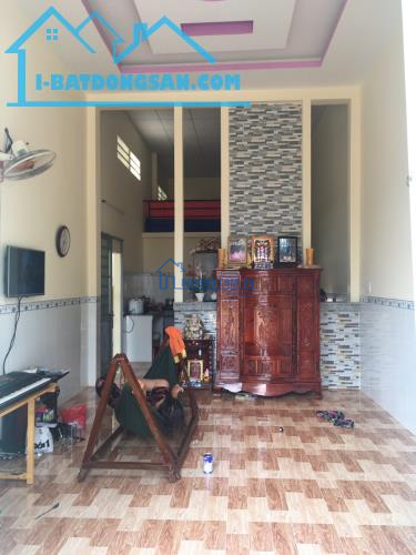 GĐ CẦN BÁN 2 DÃY TRỌ 300M2(14P 2KIOT) VÀ LÔ ĐẤT 200M2(X20M), SHR, DÂN ĐÔNG.